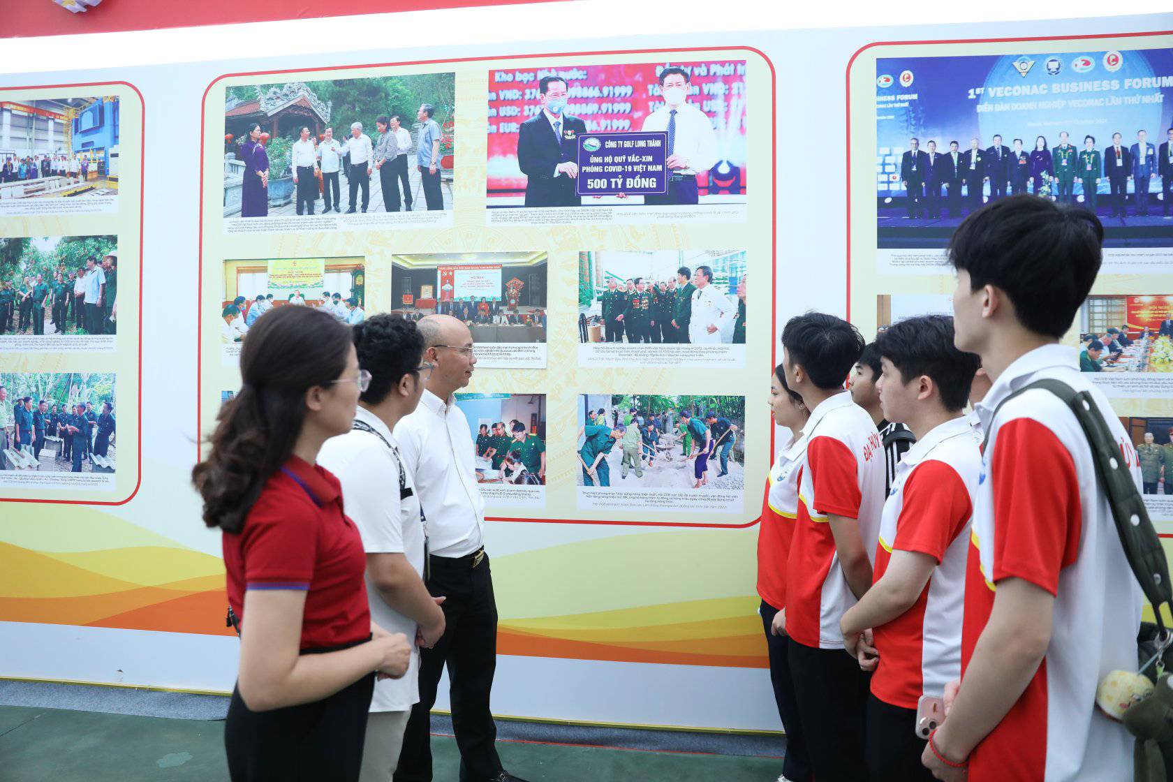 Ng&agrave;nh Thương mại điện tử