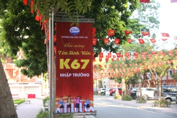 Lời khuyên cho tân sinh viên Ngành Thương mại điện tử – Hướng dẫn học tập và trải nghiệm thực tế